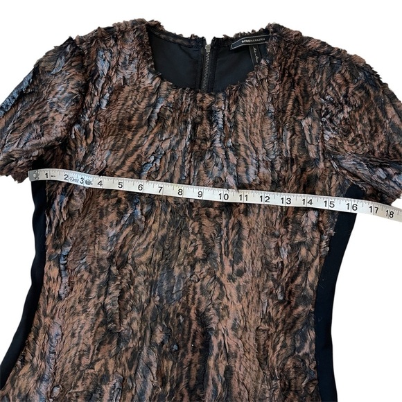 BcbgMaxAzria Tulum brown black faux fur short sleeve zipper back top size XS - Picture 6 of 9